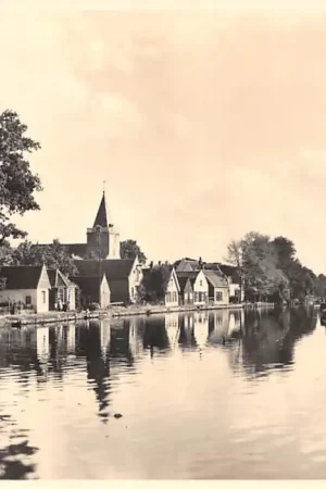 Vreeland (UT.) Het dorp spiegelt zich in de stille Vecht 5 Cents kaart Landschapserie Nr. 12 HC48608 Tylko dziś