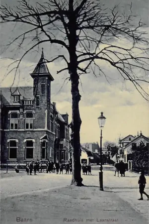 Baarn Raadhuis met Laanstraat HC44238 Ostatnia szansa