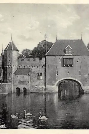Darmowa dostawa Amersfoort Koppelpoort met zwanen 1932 HC40368