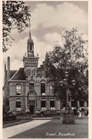 Darmowa dostawa Soest Raadhuis 1951 HC40179