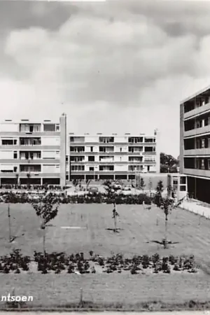 Soest v.d. Veldenplantsoen 1966 HC40027 Ostatnia szansa