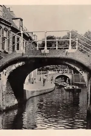 Darmowa dostawa Woerden Rijn 1951 HC35940
