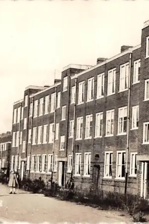Ekspresowa dostawa Gouda Koningin Wilhelminaweg hoek van Baerlestraat Verdwenen flats 1958 HC52686