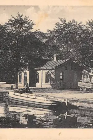 Gouda Bolwerk richting Jaagpad Totaal verdwenen stadsgezicht Rechts venter van de Goudsche Melkinrichting Roomboter HC57353 Wyprzedaż