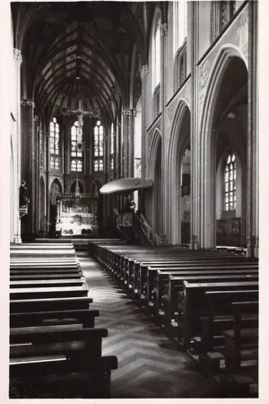 Ekspresowa dostawa Gouda Kleiweg Interieur O.L.Vr. ter Hemelvaartkerk 1950 HC56501
