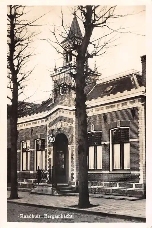 Bergambacht Raadhuis 1952 Krimpenerwaard HC49437 Ekspresowa dostawa