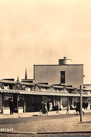 Darmowa dostawa Rotterdam Jongkindstraat Winkelgalerij 1943 met lichtreclame Noord-Blaak 1940 HC49281