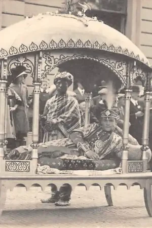 Bezpieczna płatność Delft Maskerade Op de draagbank 1 Juli 1913 XIII Lustrum Delftsch Studentencorps HC47847