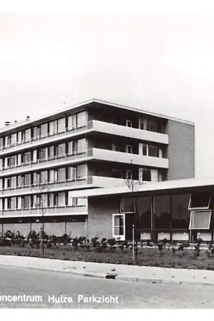 Sliedrecht Lijsterweg Huize Parkzicht 1970 HC13766 Tani