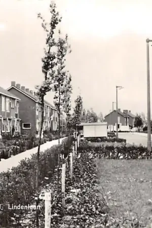 Sliedrecht Cort v.d. Lindelaan 1961 HC37179 Bezpieczna płatność