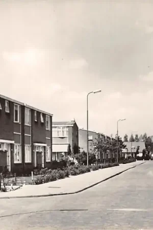 Sliedrecht Thorbeckelaan Winkelgalerij 1958 HC37178 Tylko dziś
