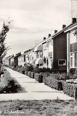 Sliedrecht Cort van der Lindenlaan 1965 HC37176 Nowość