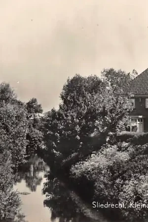 Sliedrecht Klein Diep aan de Oranjestraat 1957 HC36906 Popularny