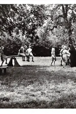 Autentyczny Bodegraven Pensionaat St. Jozef Kinderen in de tuin 1950 HC28926