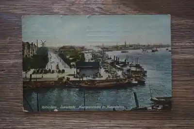 Popularny Rotterdam Oosterkade Maaspanorama en Maasstation