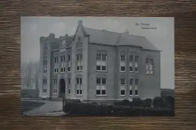 Popularny De Steeg Gemeentehuis