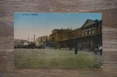 Popularny Utrecht Station