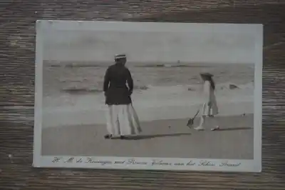 Niska cena Scheveningen H. M. de Koningin met Prinses Juliana op het strand