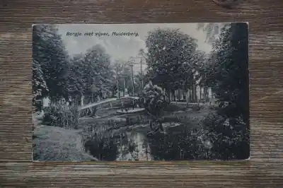 Promocja Muiderberg Bergje met vijver